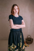 LIGHT | Short-sleeved cotton t-shirt with a round neckline | Fitted