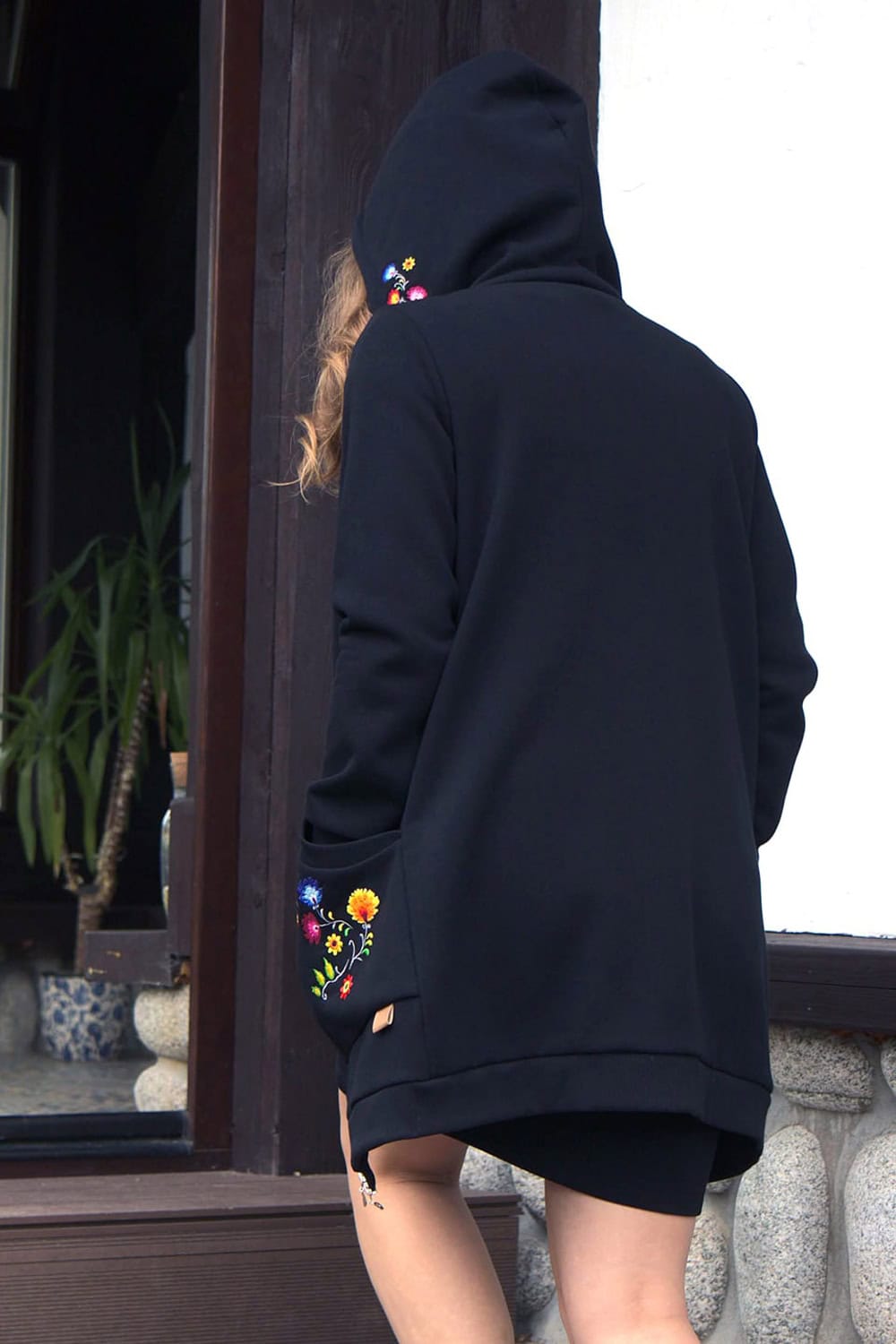 OSTOJA ŁOWICZ | Coat-style sweatshirt with folk embroidery | Regular