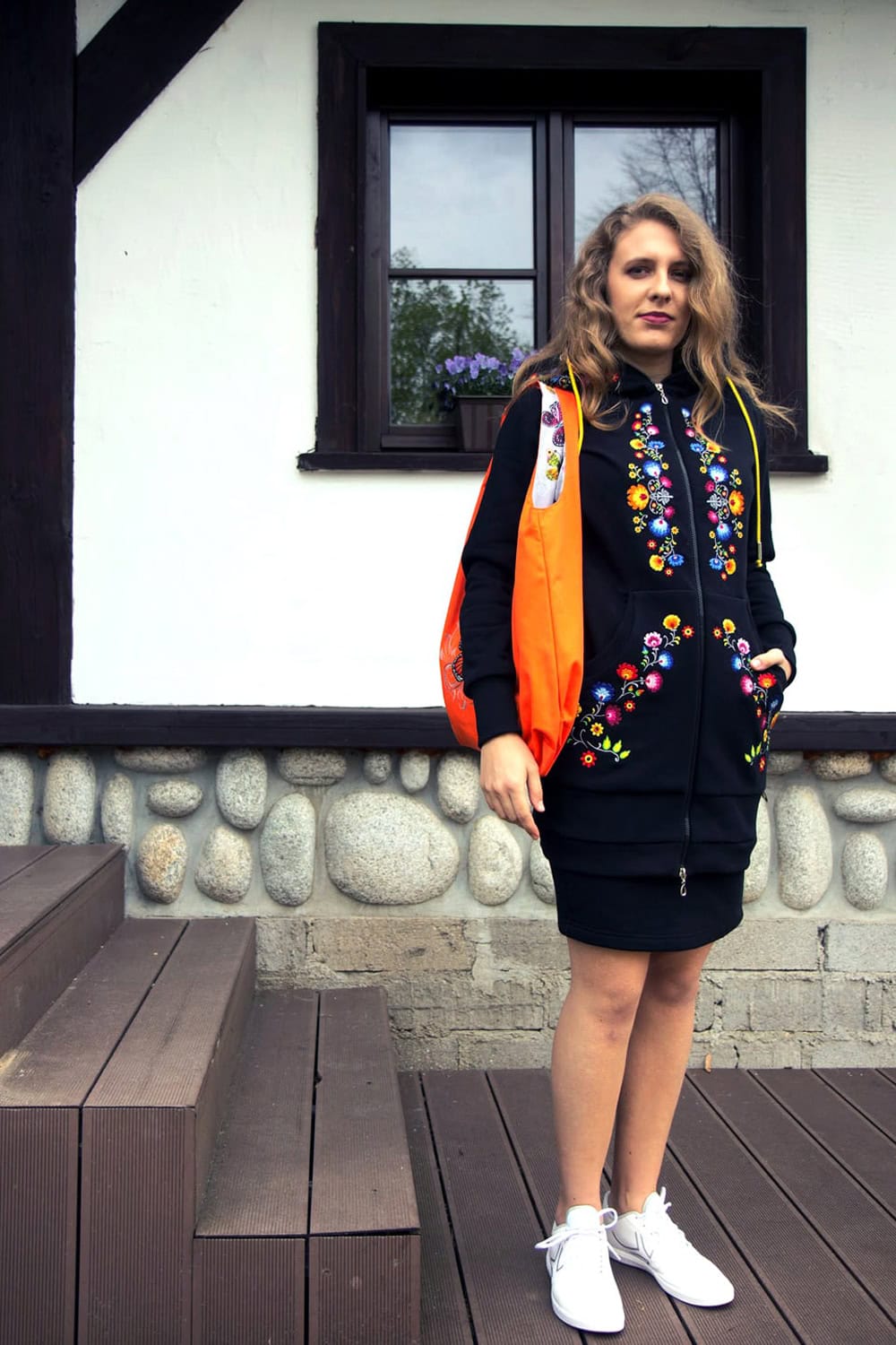 OSTOJA ŁOWICZ | Coat-style sweatshirt with folk embroidery | Regular